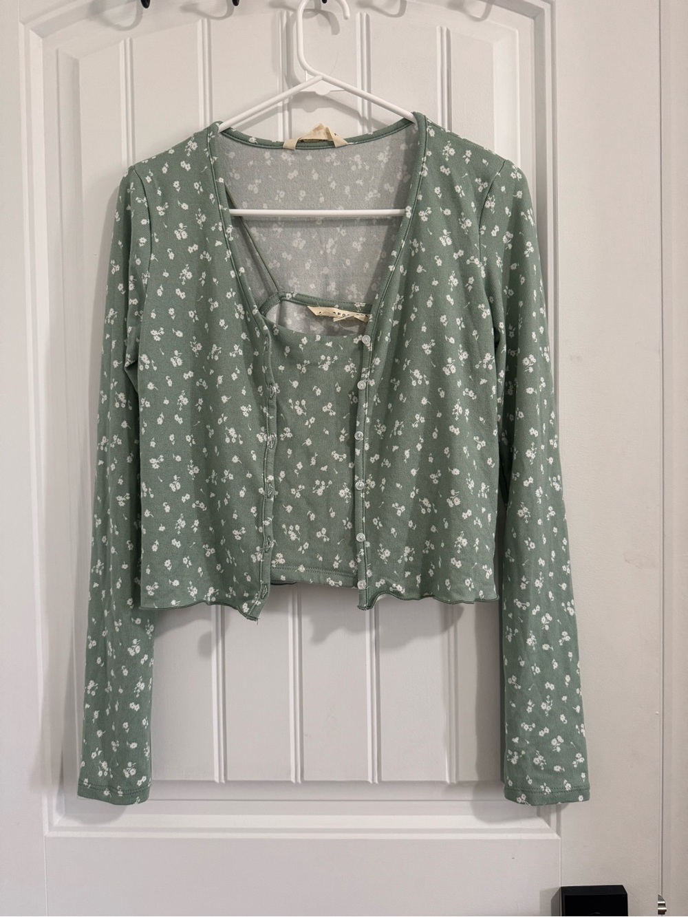 Aeropostale Sage Green Floral Tie-Front Cardigan and Tank